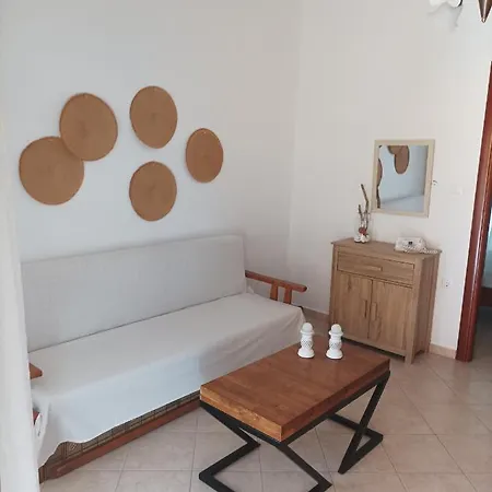 Nisos Family Apartman